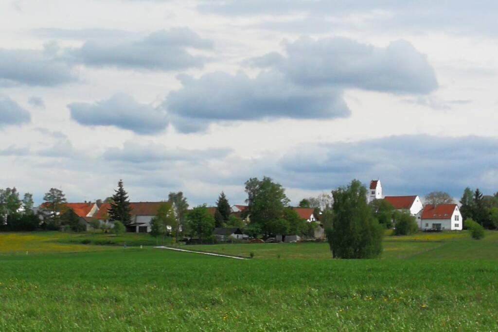 Charmantes Ferienhaeuschen Zwischen Muenchen Und Augsburg Ried  Dış mekan fotoğraf